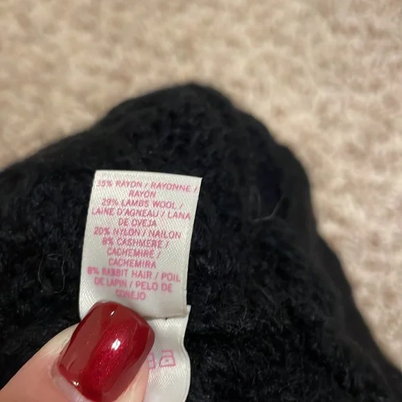 NWOT - Pink brand, black beanie with mirror detail - Picture 4 of 4